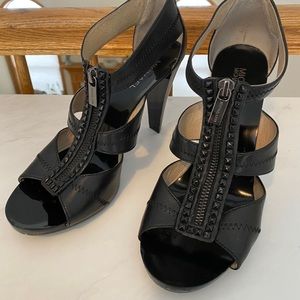 Black leather Michael Kors sandals